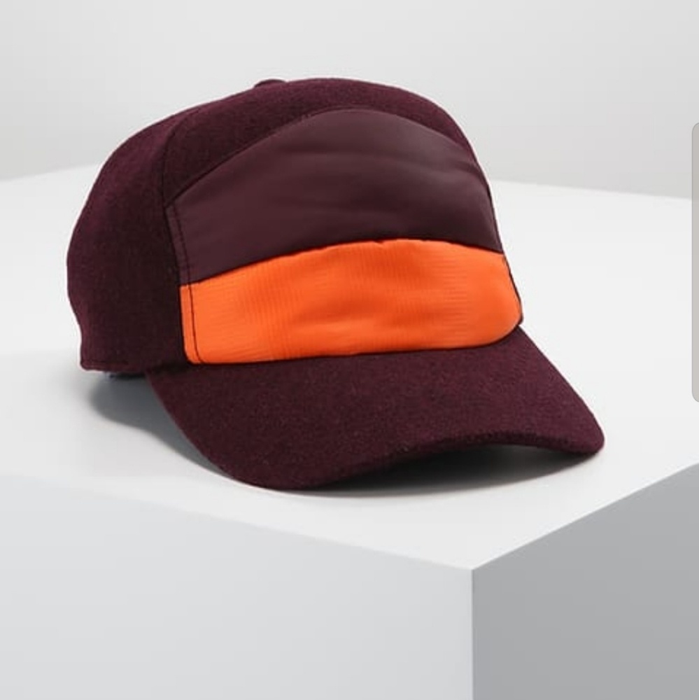 NWOT Fenty Puma Puffer Cap